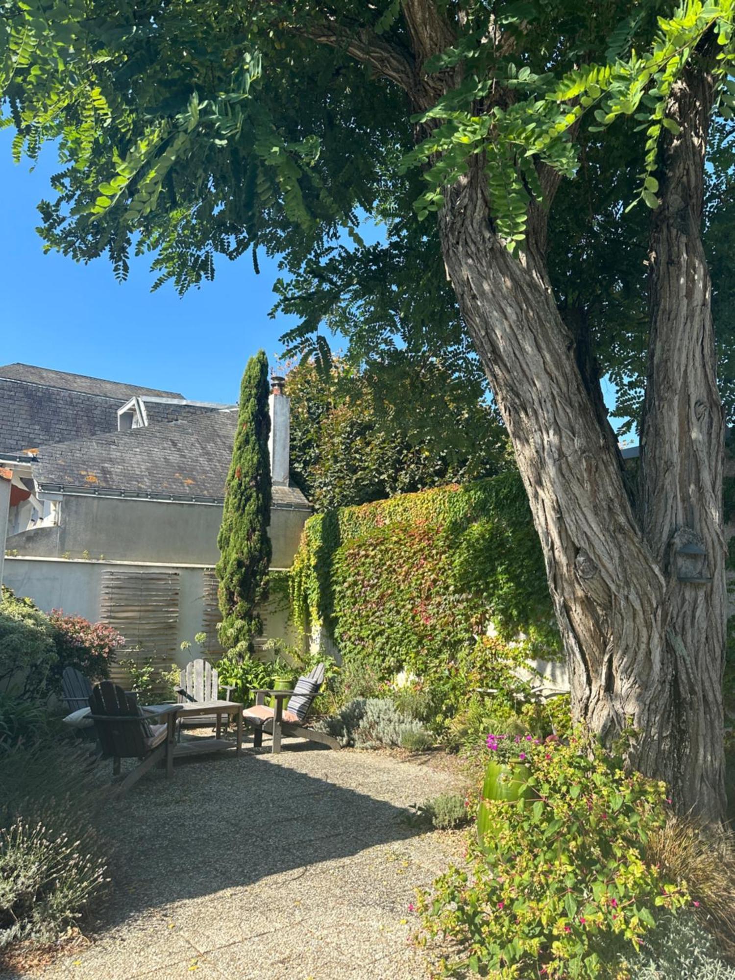Villa "Mignon" Avec Studio Independant, Tout A Pied, Plage A 4 Mn, 6 Pers, 2 Sde Saint-Jean-de-Monts Exterior foto